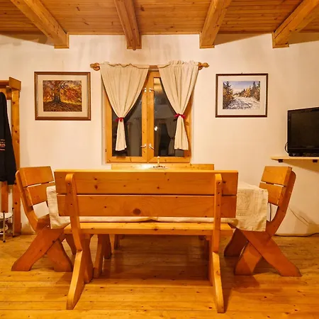 Forresthouse Chalet